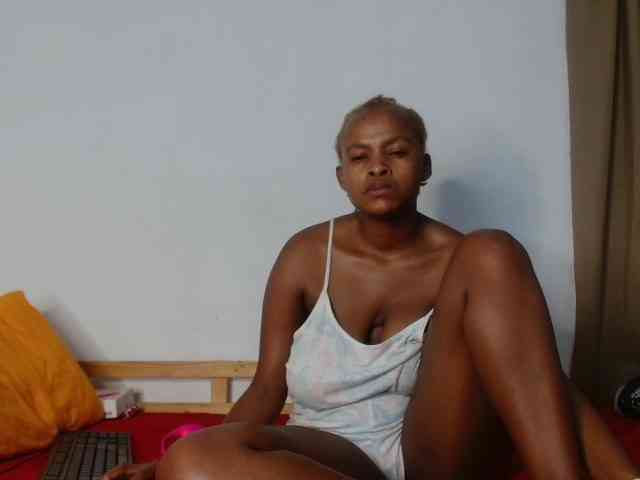 BlondQ2003