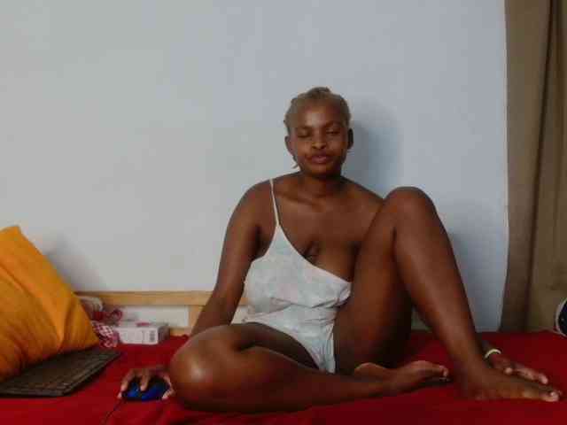 BlondQ2003