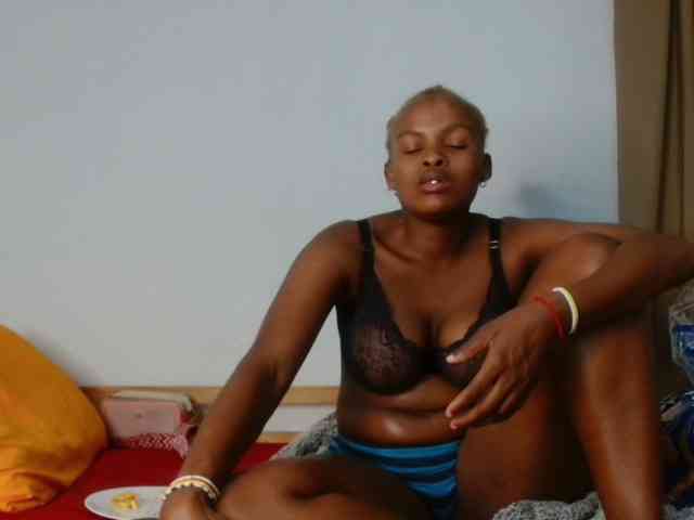 BlondQ2003