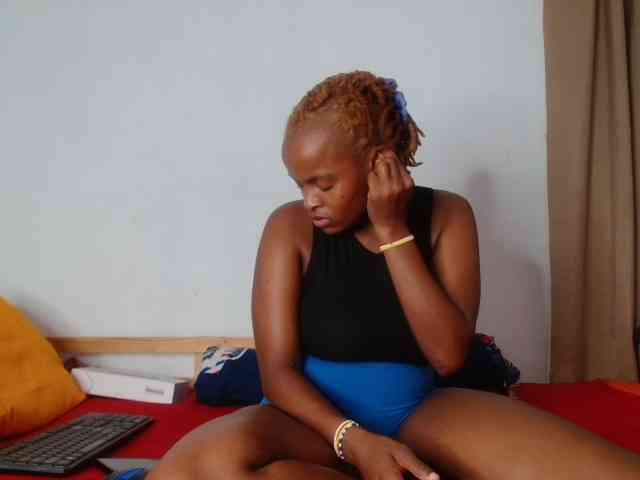 BlondQ2003