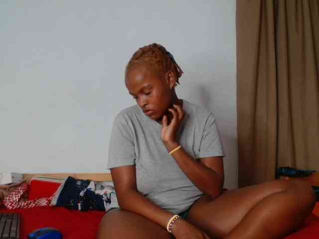 BlondQ2003
