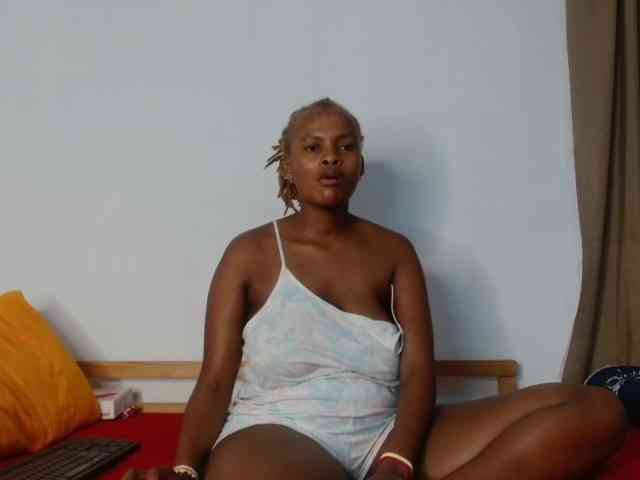 BlondQ2003