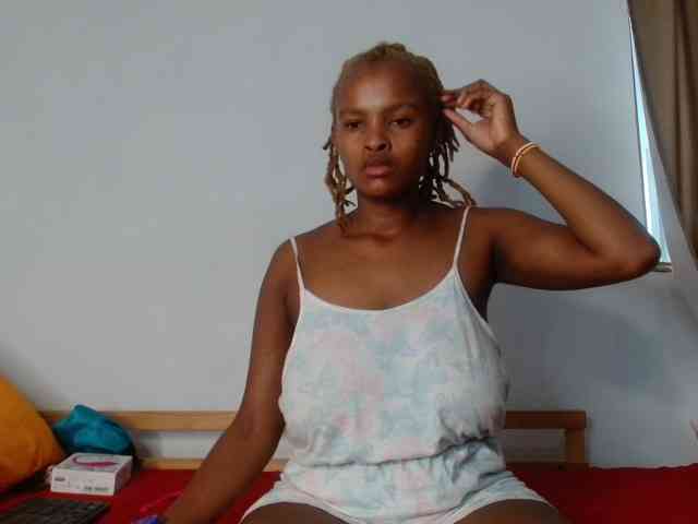 BlondQ2003