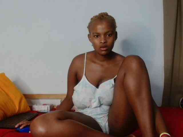 BlondQ2003 BlondQ2003