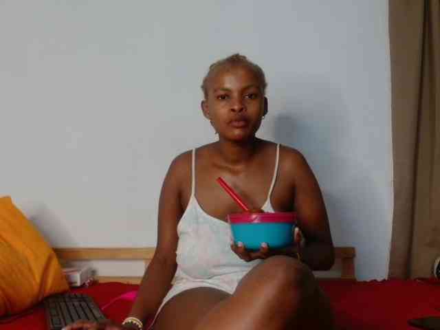 BlondQ2003 BlondQ2003
