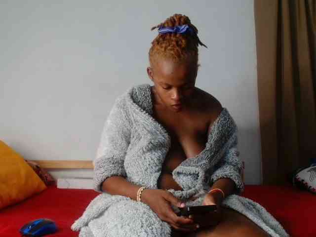 BlondQ2003