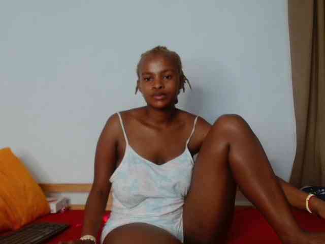 BlondQ2003 BlondQ2003