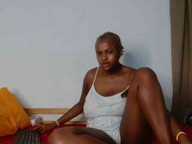 BlondQ2003 BlondQ2003