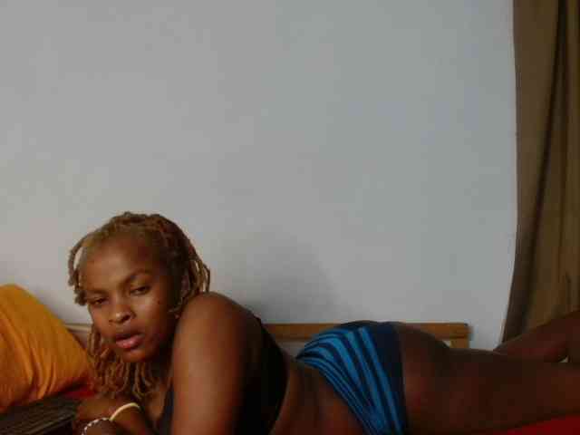 BlondQ2003