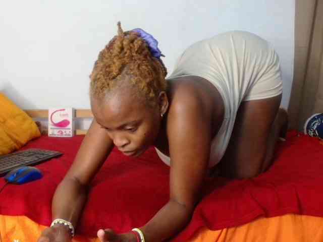BlondQ2003