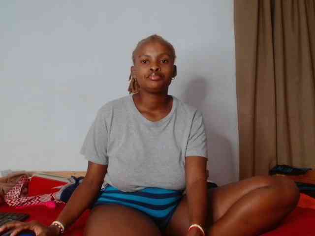 BlondQ2003