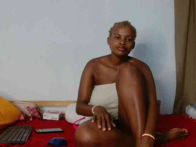 BlondQ2003 BlondQ2003