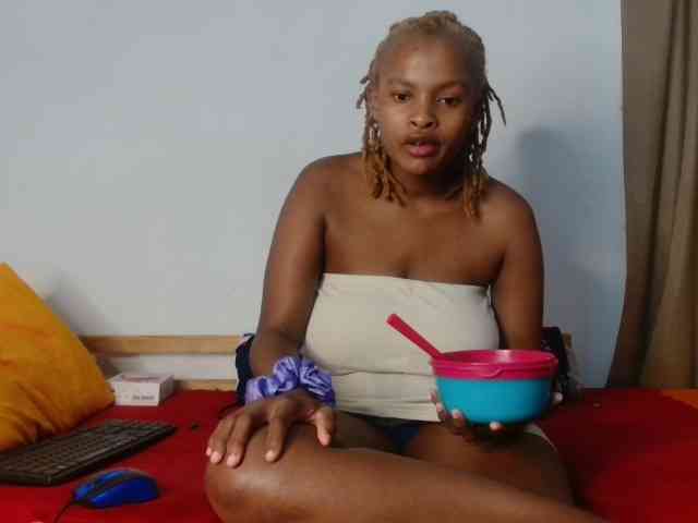 BlondQ2003