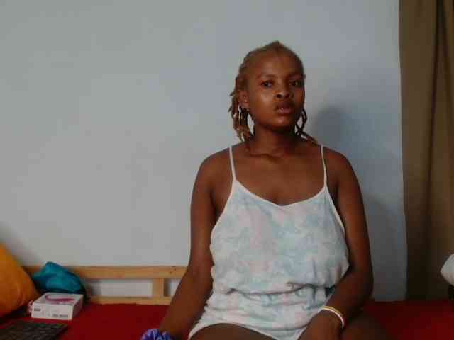 BlondQ2003