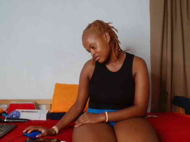 BlondQ2003