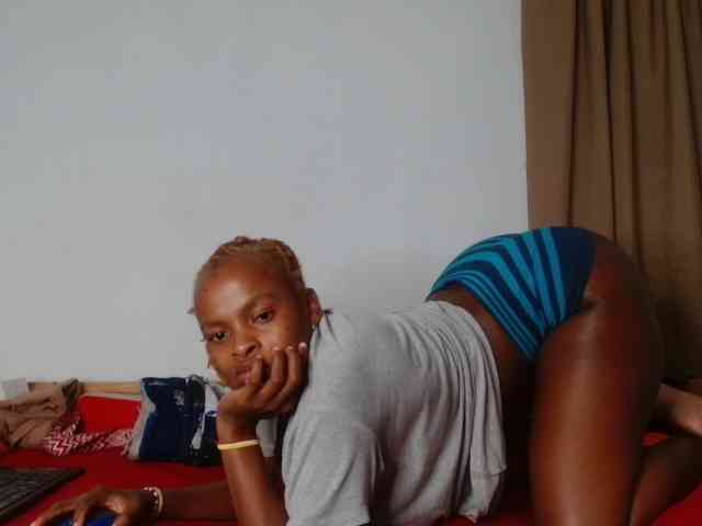 BlondQ2003