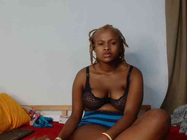 BlondQ2003 BlondQ2003