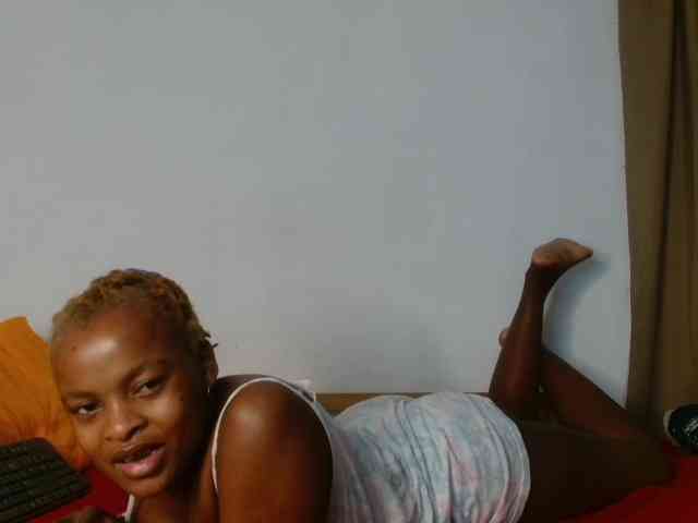 BlondQ2003