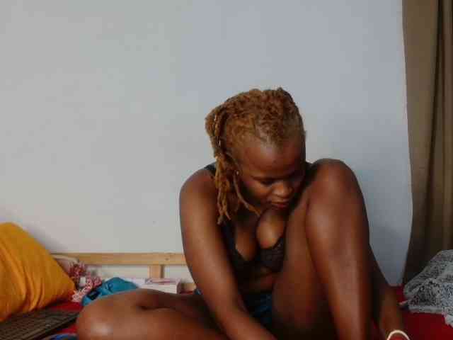 BlondQ2003 BlondQ2003