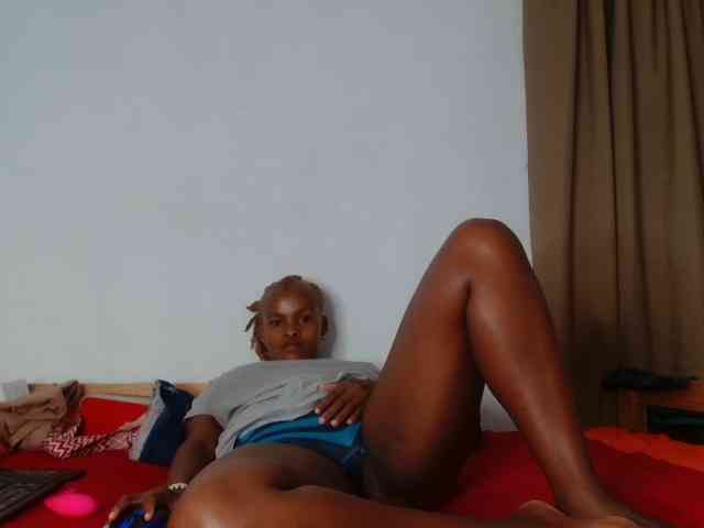 BlondQ2003