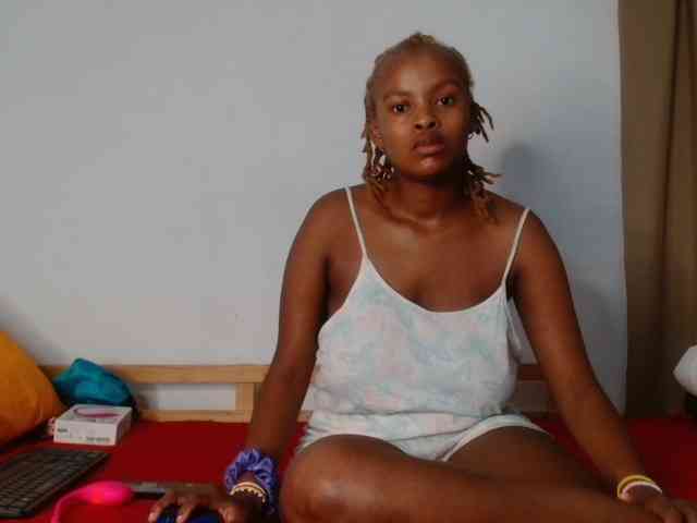 BlondQ2003