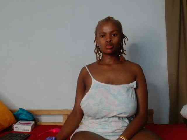 BlondQ2003