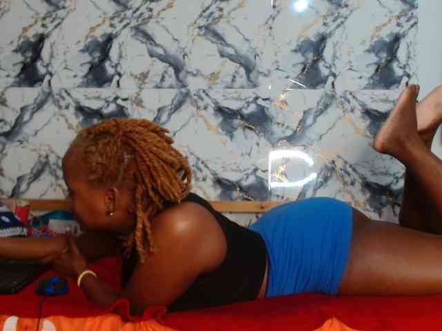 BlondQ2003