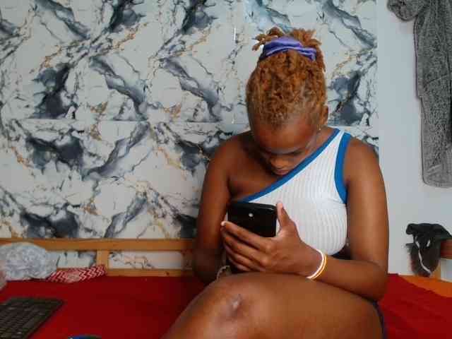 BlondQ2003