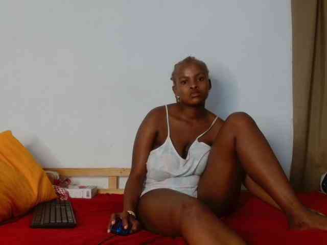 BlondQ2003
