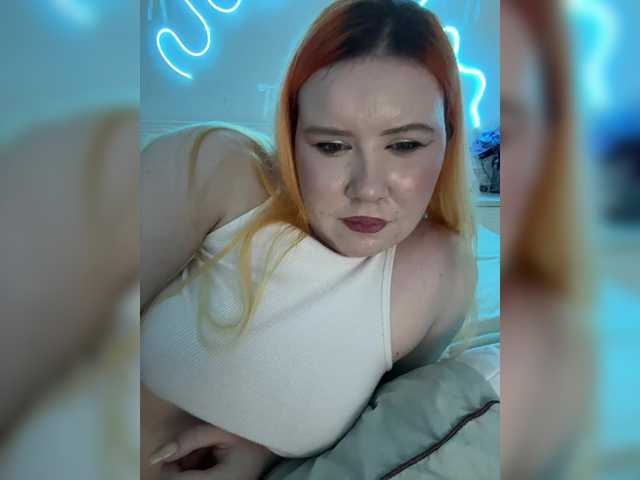 LunaLu13 live webcam show