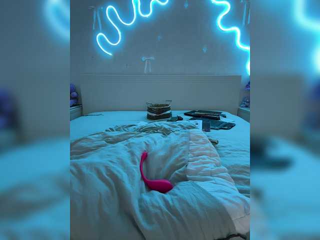 LunaLu13 live webcam show
