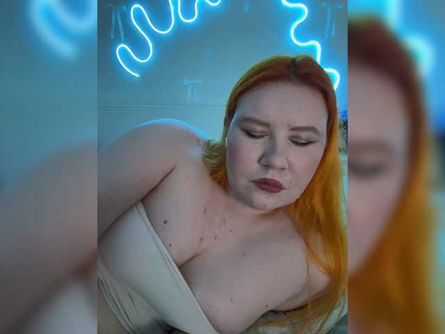 LunaLu13 live cam on BongaCams