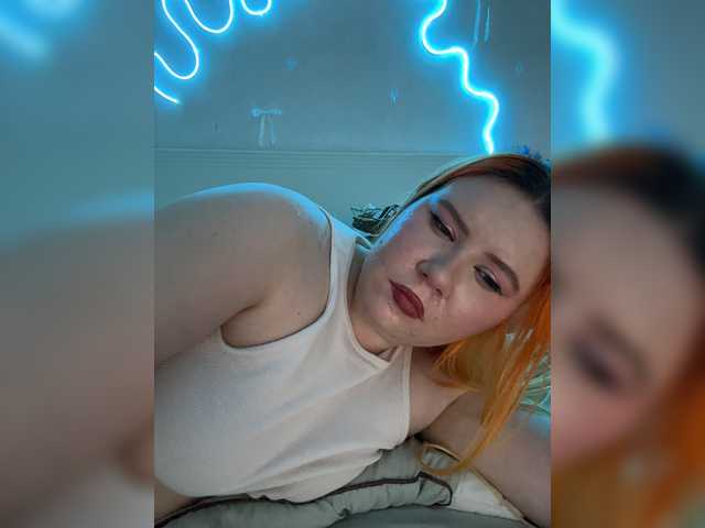 Luna_Lu live webcam show