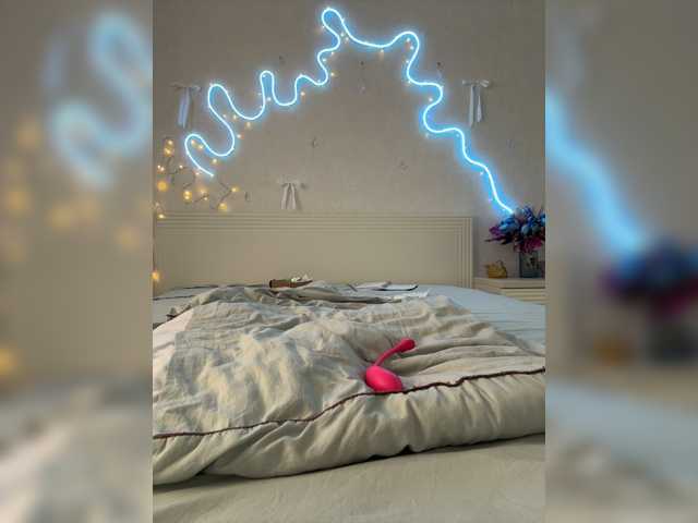 LunaLu13, live now on BongaCams