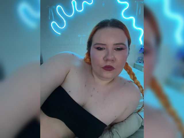 Luna_Lu live webcam show