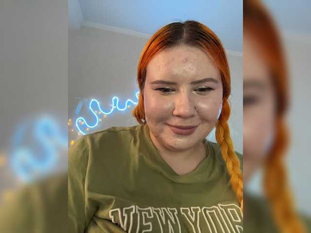 LunaLu13, en directo ahora en BongaCams