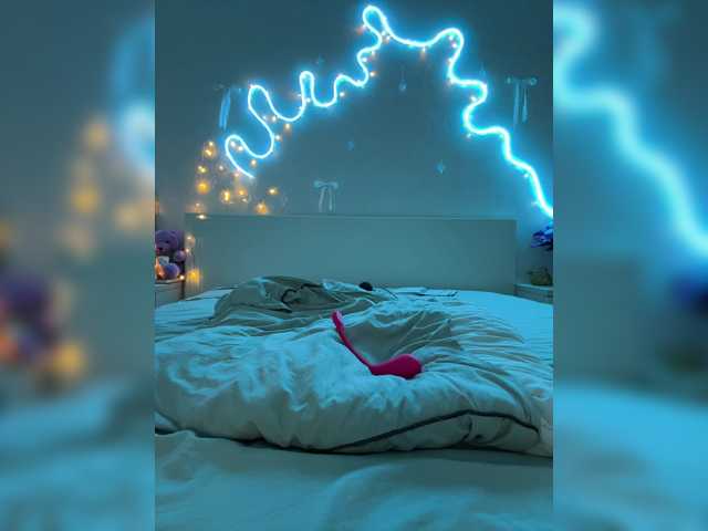 LunaLu13, live now on BongaCams