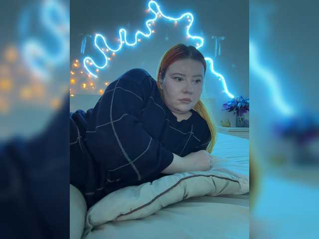 LunaLu13, live now on BongaCams