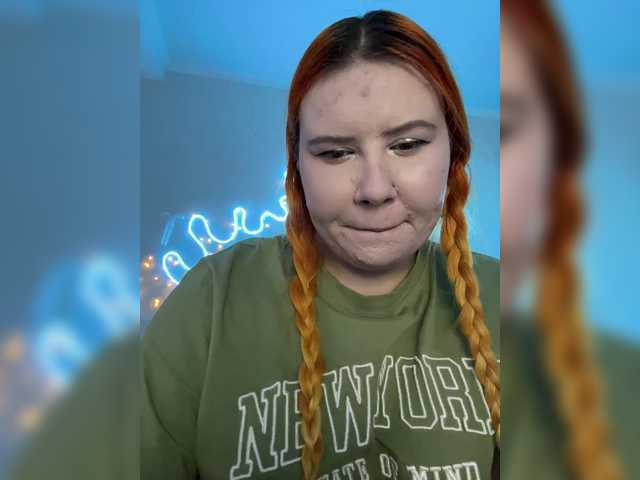LunaLu13, en directo ahora en BongaCams