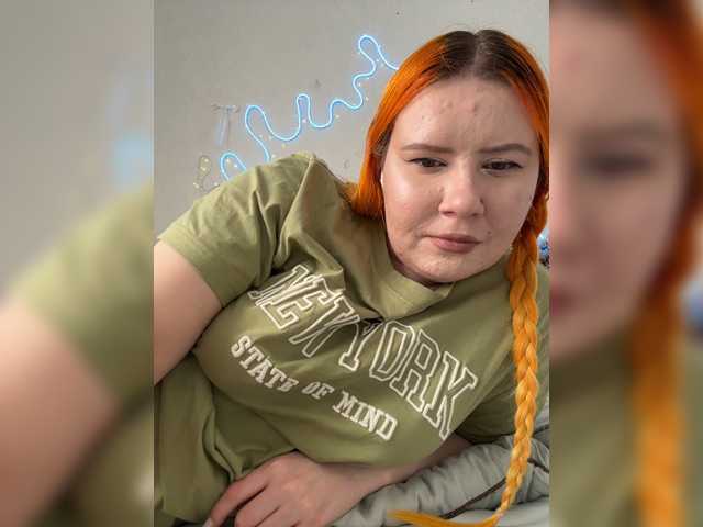 LunaLu13, live now on BongaCams