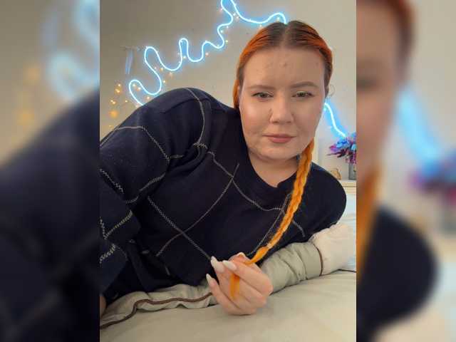 LunaLu13, live now on BongaCams