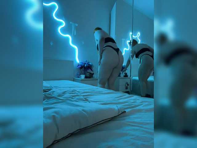 LunaLu13 live cam on BongaCams