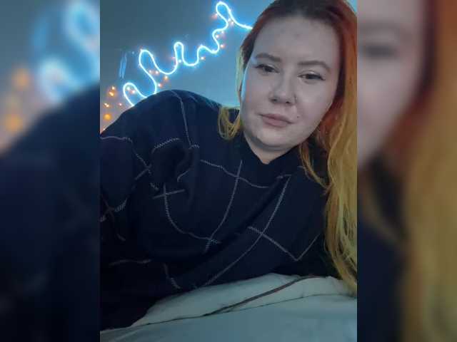 LunaLu13, live now on BongaCams