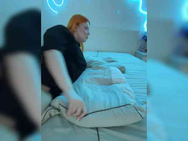 Luna_Lu webcam