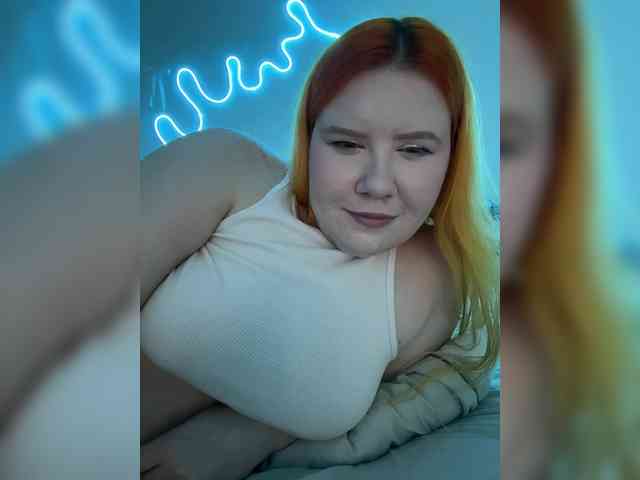 Model: Luna_Lu