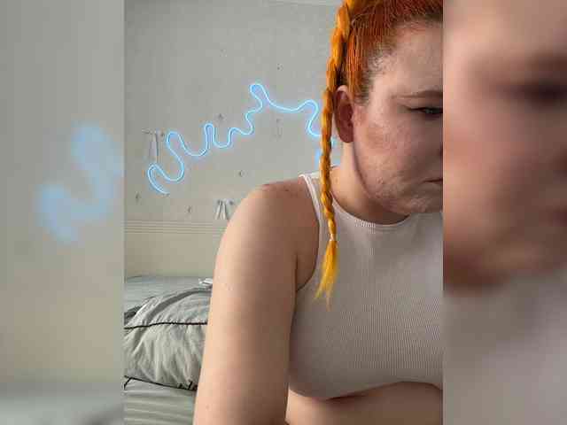 Luna_Lu webcam