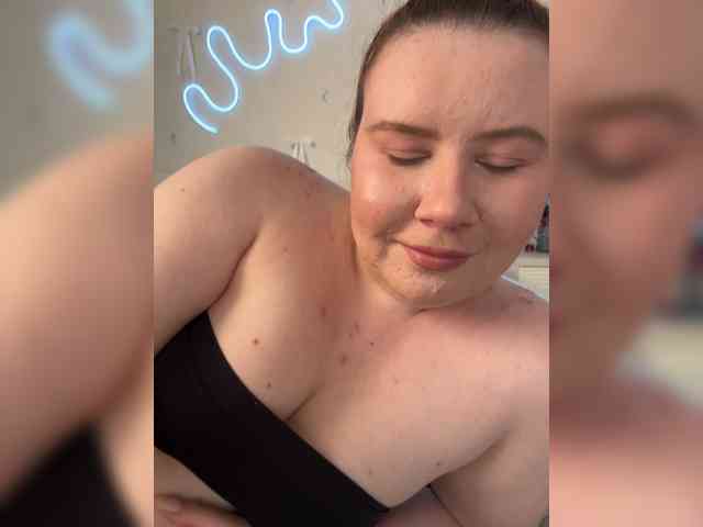 Luna_Lu webcam