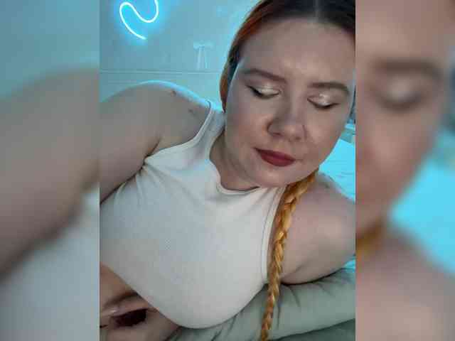 Luna_Lu webcam