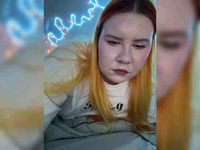LunaLu13 webcam