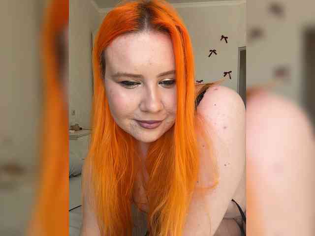 Model: Luna_Lu